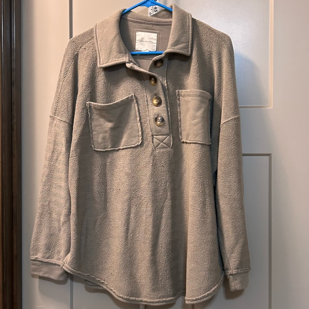 American eagle sweater